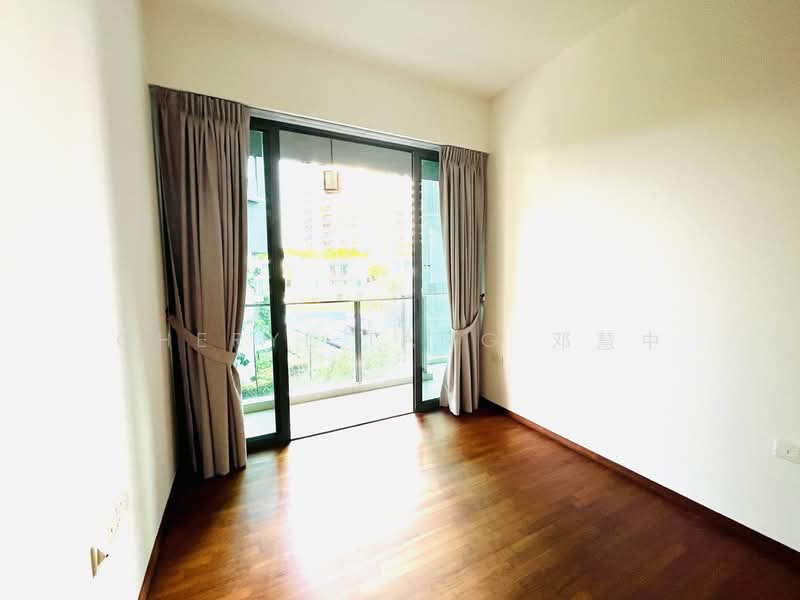 Thomson Three, 41 Bright Hill Drive, 3 Bedrooms, 1,044 sqft, Condominium For Sale, by Cheryl Tang 邓慧中, 500142710 - 2nd bedroom with balcony - PropertyGuru.com.sg