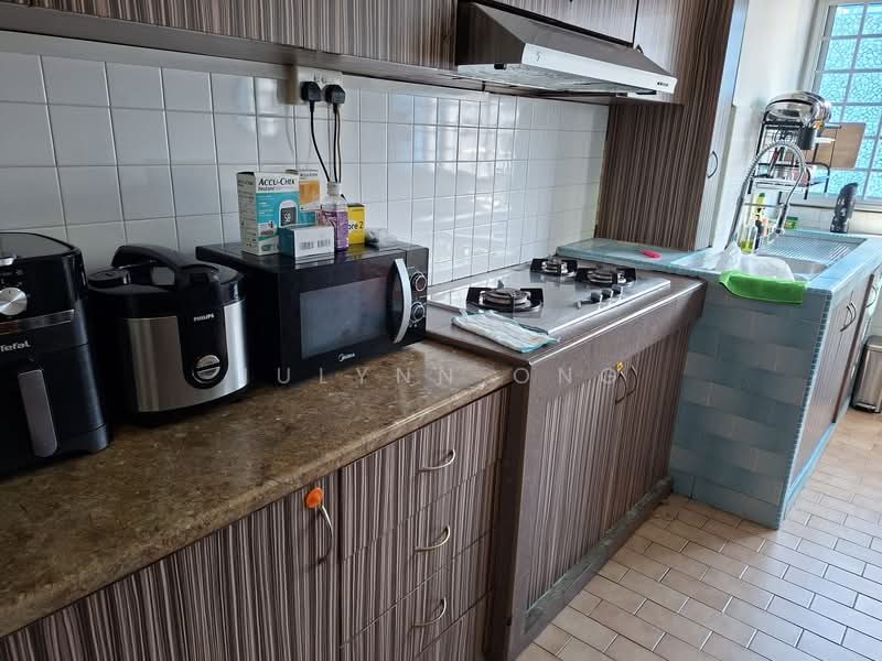 111 Serangoon North Avenue 1, 111 Serangoon North Avenue 1, Room Rental, 150 sqft, HDB Flat For Rent, by Julynn Ong, 500142726 - Kitchen - PropertyGuru.com.sg
