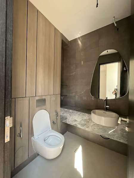 Modern new house near international school dulwich, pool, lift, , 6 Bedrooms, 7,638 sqft, Detached House For Rent, by Yenny Then, 500142731 - Bathroom - PropertyGuru.com.sg