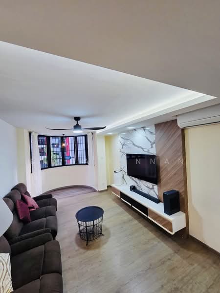 339A Sembawang Close, 339A Sembawang Close, 4 Bedrooms, 1,227 sqft, HDB Flat For Sale, by Latha Kannan, 500142738 - Living Room - PropertyGuru.com.sg