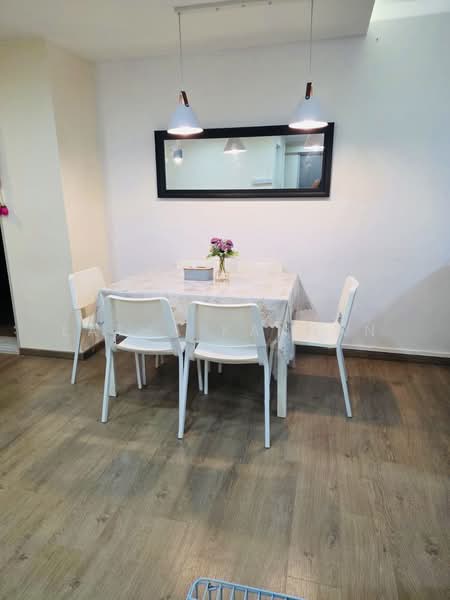 339A Sembawang Close, 339A Sembawang Close, 4 Bedrooms, 1,227 sqft, HDB Flat For Sale, by Latha Kannan, 500142738 - Dining Room - PropertyGuru.com.sg