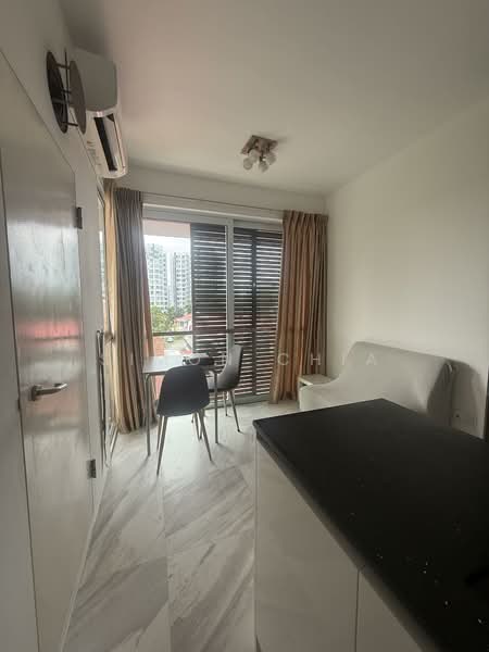 Park Residences Kovan, 831 Upper Serangoon Road, Studio, 323 sqft, Condominium For Rent, by Simon Chia, 500142756 - Living Room - PropertyGuru.com.sg
