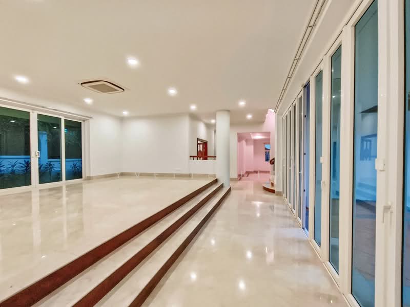 Ridout Road, Ridout Road, 7 Bedrooms, 9,499 sqft, Good Class Bungalow For Rent, by Yvette Lim, 500142759 - Foyer - PropertyGuru.com.sg