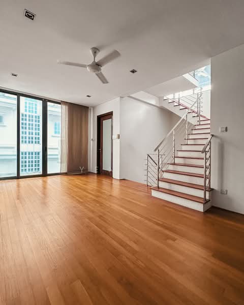 Braddell Heights Estate, Matlock Rise, 5 Bedrooms, 6,500 sqft, Detached House For Rent, by Yen Ng, 500142762 - Level 2 Landing Area - PropertyGuru.com.sg