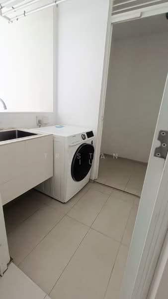 Sky Habitat, 7 Bishan Street 15, 3 Bedrooms, 1,216 sqft, Condominium For Sale, by Tristan Liu, 500142763 - Interior - PropertyGuru.com.sg