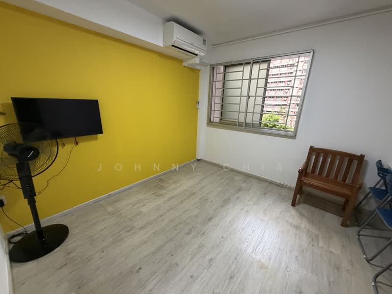 453 Hougang Avenue 10, 453 Hougang Avenue 10, Room Rental, 120 sqft, HDB Flat For Rent, by Johnny Chia, 500142769 - Interior - PropertyGuru.com.sg