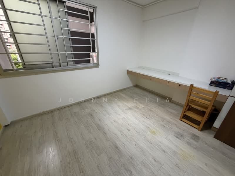 453 Hougang Avenue 10, 453 Hougang Avenue 10, Room Rental, 120 sqft, HDB Flat For Rent, by Johnny Chia, 500142769 - PropertyGuru.com.sg