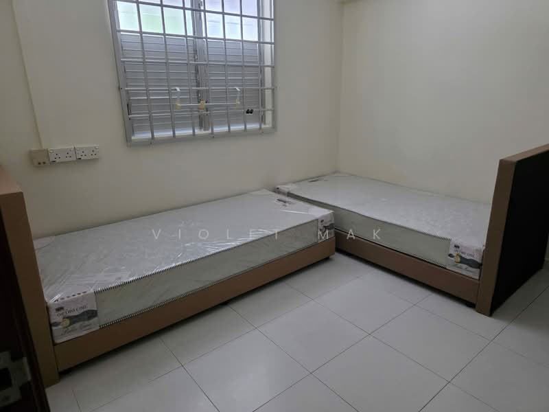3 Lorong 7 Toa Payoh, 3 Lorong 7 Toa Payoh, Room Rental, 120 sqft, HDB Flat For Rent, by Violet Mak, 500142775 - Bedroom - PropertyGuru.com.sg