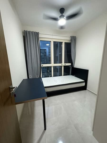 Watercolours, 23 Pasir Ris Link, Room Rental, 100 sqft, Executive Condominium For Rent, by Quek Yee Yong, 500142776 - Bedroom - PropertyGuru.com.sg