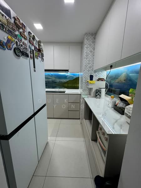 Watercolours, 23 Pasir Ris Link, Room Rental, 100 sqft, Executive Condominium For Rent, by Quek Yee Yong, 500142776 - Kitchen - PropertyGuru.com.sg