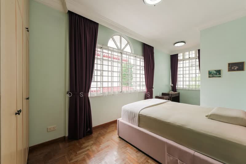2 Stories Rectangular Land, Well-maintained to move in, Marlene Avenue, 6 Bedrooms, 4,000 sqft, Semi-Detached House For Sale, by Oscar Tsui, 500142785 - PropertyGuru.com.sg