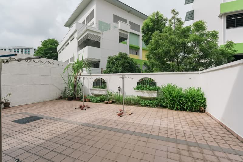 2 Stories Rectangular Land, Well-maintained to move in, Marlene Avenue, 6 Bedrooms, 4,000 sqft, Semi-Detached House For Sale, by Oscar Tsui, 500142785 - PropertyGuru.com.sg