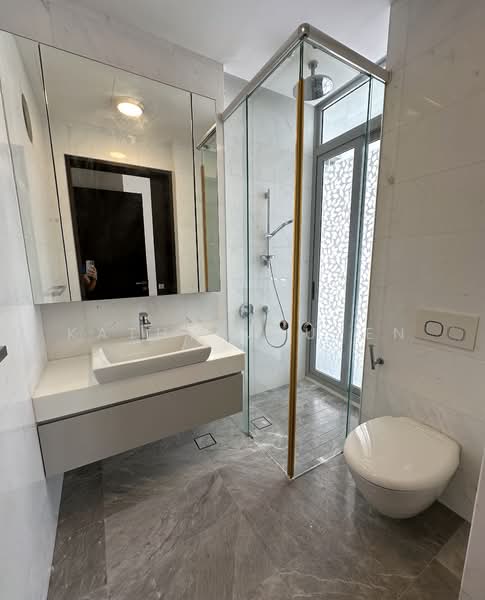 Liberte, 5 Sarkies Road, 1 Bedroom, 646 sqft, Condominium For Rent, by Kathy Nguyen, 500142806 - Bathroom - PropertyGuru.com.sg