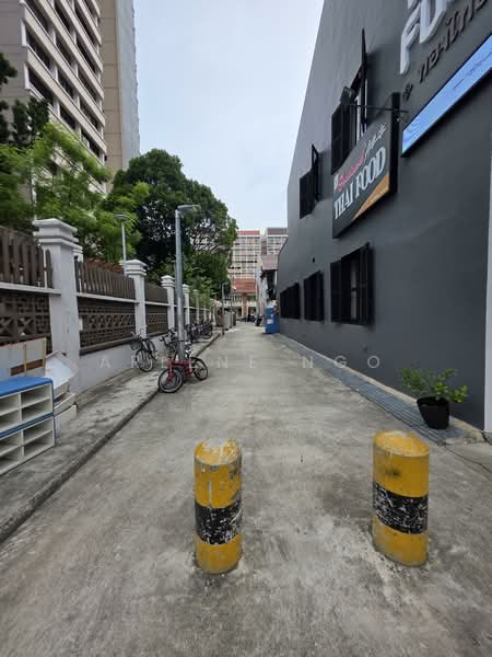 Freehold 2.5 storey Shophouse Desker Road, Desker Road / Rowell Road / Syed Alwi Road, 2,475 sqft, Shop / Shophouse For Sale, by Arlene Ngo, 500142823 - Exterior - CommercialGuru.com.sg