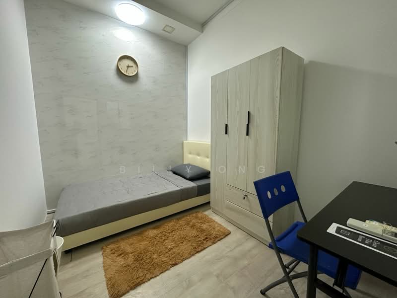 Parc Oasis, 35 Jurong East Avenue 1, Room Rental, 100 sqft, Condominium For Rent, by Billy Ong, 500142835 - Bedroom - PropertyGuru.com.sg