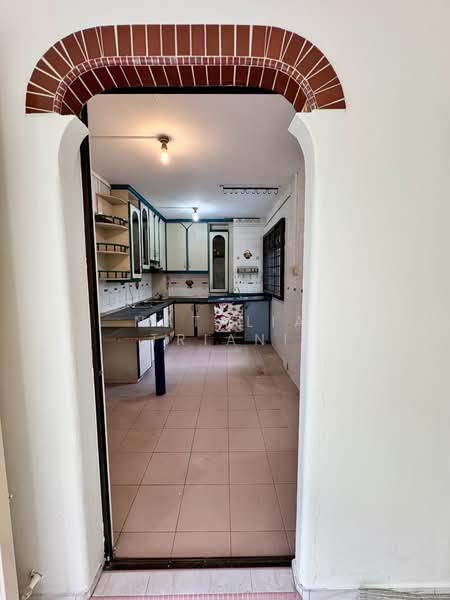 135 Serangoon North Avenue 2, 135 Serangoon North Avenue 2, 4 Bedrooms, 1,345 sqft, HDB Flat For Sale, by Natalia Triani, 500142871 - Kitchen - PropertyGuru.com.sg