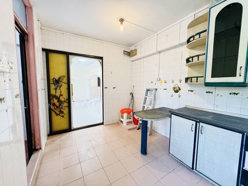 135 Serangoon North Avenue 2, 135 Serangoon North Avenue 2, 4 Bedrooms, 1,345 sqft, HDB Flat For Sale, by Natalia Triani, 500142871 - Kitchen - PropertyGuru.com.sg