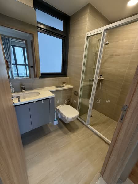 Hundred Palms Residences, 276 Yio Chu Kang Road, 3 Bedrooms, 1,055 sqft, Executive Condominium For Sale, by Melissa Low, 500142880 - Bathroom - PropertyGuru.com.sg