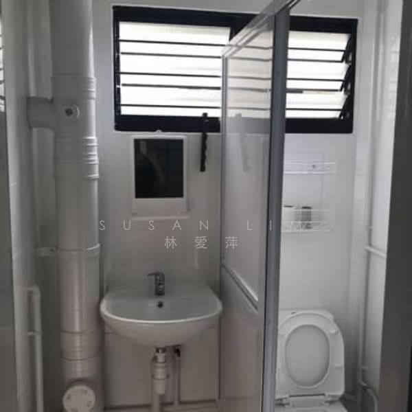 850 Woodlands Street 82, 850 Woodlands Street 82, Room Rental, 250 sqft, HDB Flat For Rent, by Susan Lim 林爱萍, 500142883 - Bathroom - PropertyGuru.com.sg