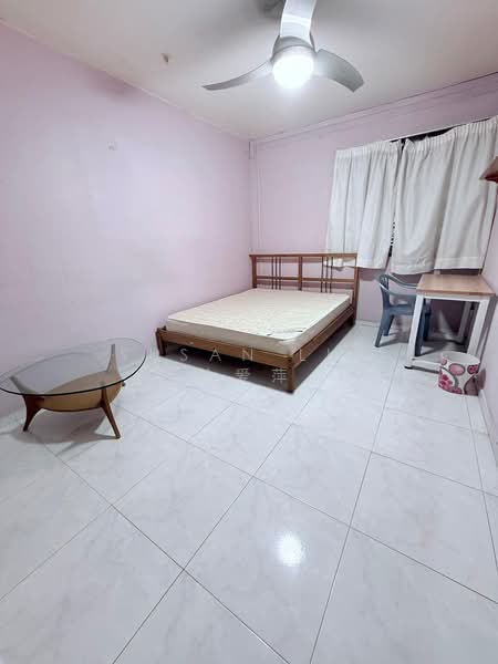 850 Woodlands Street 82, 850 Woodlands Street 82, Room Rental, 250 sqft, HDB Flat For Rent, by Susan Lim 林爱萍, 500142883 - Bedroom - PropertyGuru.com.sg