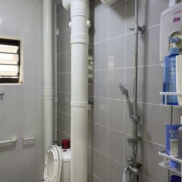 830 Woodlands Street 83, 830 Woodlands Street 83, Room Rental, 200 sqft, HDB Flat For Rent, by Susan Lim 林爱萍, 500142899 - Bathroom - PropertyGuru.com.sg
