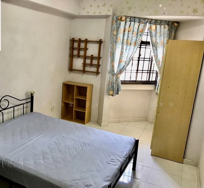 688 Jurong West Central 1, 688 Jurong West Central 1, 4 Bedrooms, 1,496 sqft, HDB Flat For Sale, by Dennis Seetoh Onn, 500142901 - Bedroom (2) - PropertyGuru.com.sg