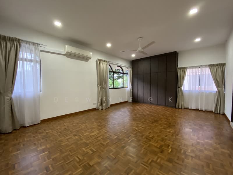 Rare Semi Detached at Duchess Road! 1km to Nanyang Pri & Raffles Girls Pri!, Duchess Road, Coronation Road, Prince of Wales Road, Princess of Wales Road, Duchess Ave, Tan Kah Kee, Shelford Road, Duke's Road, King's Road, 5 Bedrooms, 3,000 sqft, Semi-Detached House For Sale, by Deswinne G K, 500142923 - PropertyGuru.com.sg
