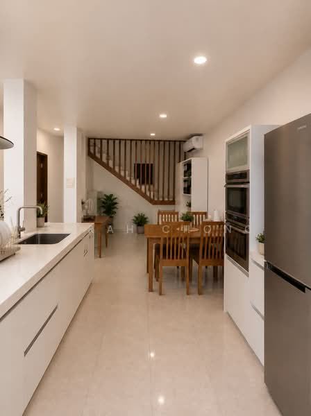 Woo mon chew road, , 4 Bedrooms, 2,350 sqft, Terraced House For Rent, by Sarah Chong, 500142944 - Kitchen - PropertyGuru.com.sg