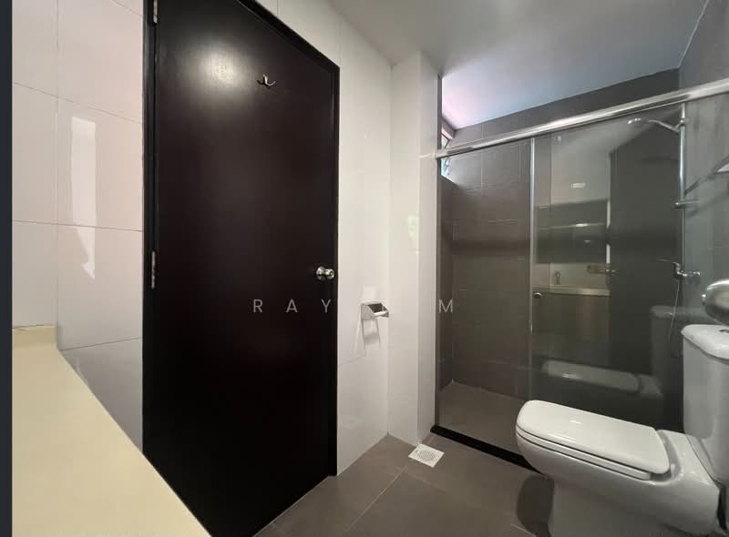 134 Watten Estate, 134 Watten Estate, 3 Bedrooms, 2,406 sqft, Condominium For Rent, by Ray Lim, 500142955 - Bathroom - PropertyGuru.com.sg