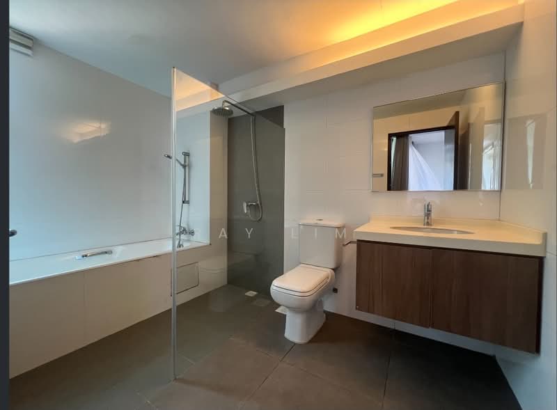 134 Watten Estate, 134 Watten Estate, 3 Bedrooms, 2,406 sqft, Condominium For Rent, by Ray Lim, 500142955 - Bathroom - PropertyGuru.com.sg
