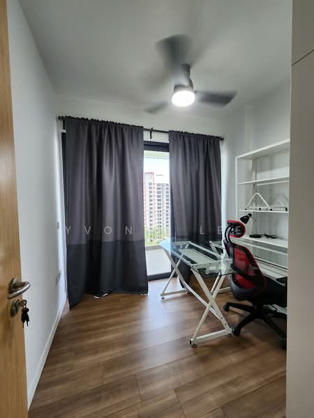 The Lakefront Residences, 42 Lakeside Drive, 3 Bedrooms, 1,023 sqft, Condominium For Rent, by Yvonne Lee, 500142957 - Study - PropertyGuru.com.sg