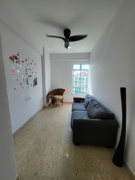 Sunflower View, 30 Lorong 36 Geylang, 4 Bedrooms, 1,012 sqft, Condominium For Rent, by Mario Ong Jun Zhi, 500142962 - Living Room - PropertyGuru.com.sg