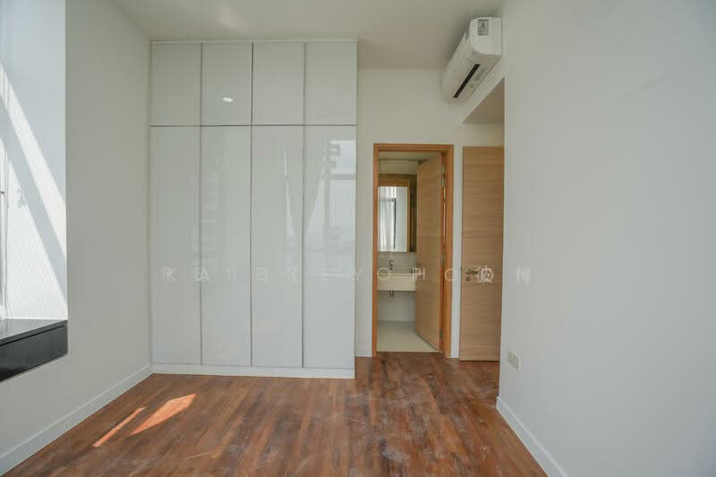 d'Leedon (Former Farrer Court), 13 Leedon Heights, 3 Bedrooms, 1,055 sqft, Condominium For Sale, by Kaisley Poon, 500142974 - Bedroom - PropertyGuru.com.sg