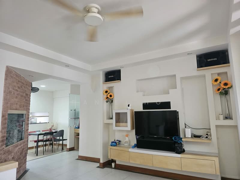 337 Hougang Avenue 7, 337 Hougang Avenue 7, Room Rental, 100 sqft, HDB Flat For Rent, by Daniel Ho, 500143000 - Living Room - PropertyGuru.com.sg