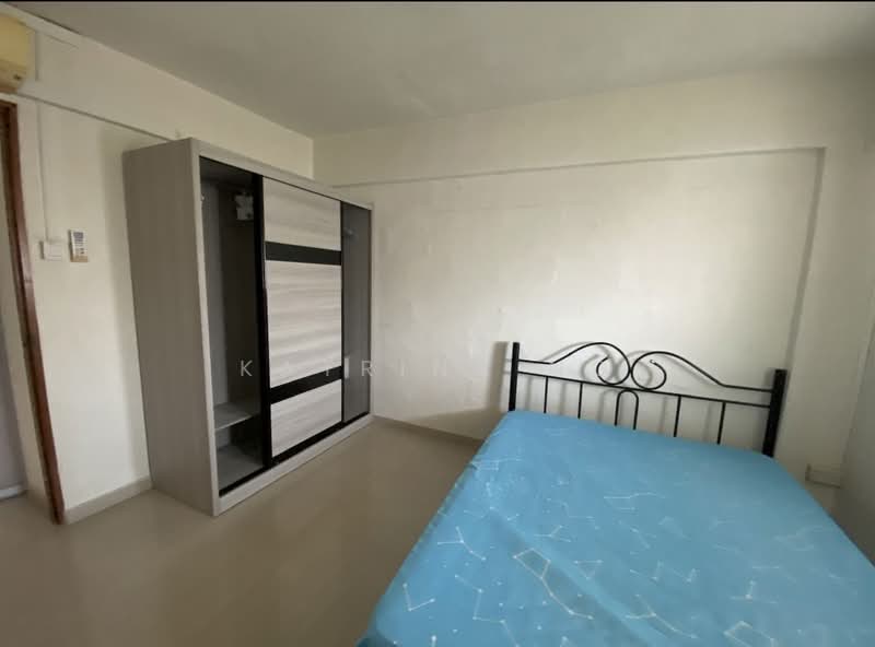 341 Clementi Avenue 5, 341 Clementi Avenue 5, 2 Bedrooms, 700 sqft, HDB Flat For Rent, by Katrina Ng, 500143007 - Bedroom - PropertyGuru.com.sg