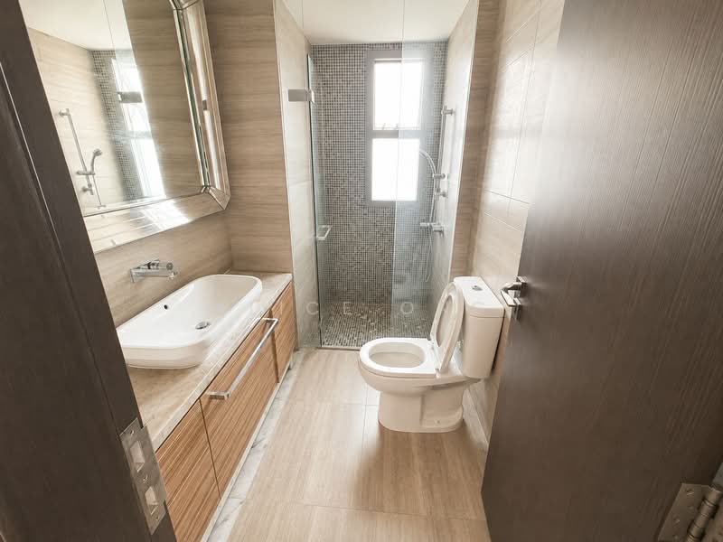 Thomson Grand, 27 Sin Ming Walk, 4 Bedrooms, 2,066 sqft, Condominium For Sale, by Alice Ong, 500143014 - Common Bathroom - PropertyGuru.com.sg