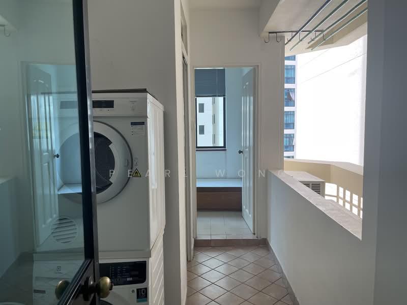 Spring Grove, 53 Grange Road, 4 Bedrooms, 1,668 sqft, Condominium For Rent, by Pearl Wong, 500143033 - Balcony - PropertyGuru.com.sg