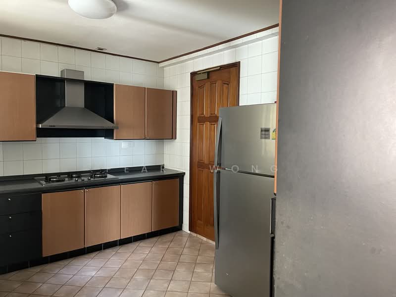 Spring Grove, 53 Grange Road, 4 Bedrooms, 1,668 sqft, Condominium For Rent, by Pearl Wong, 500143033 - Kitchen - PropertyGuru.com.sg