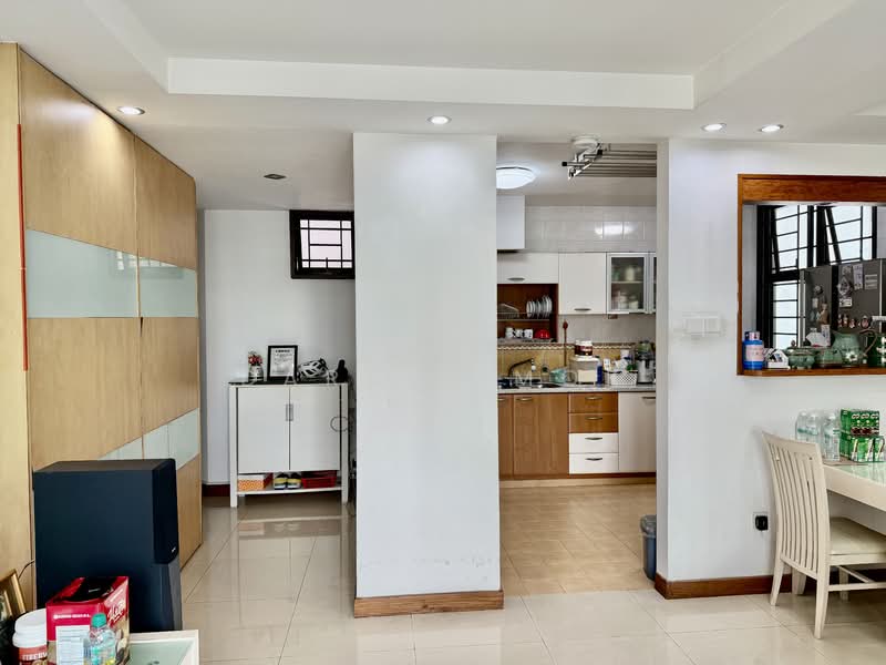 631 Senja Road, 631 Senja Road, 3 Bedrooms, 969 sqft, HDB Flat For Sale, by Darrel Mok, 500143036 - Kitchen - PropertyGuru.com.sg