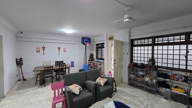 151 Jalan Teck Whye, 151 Jalan Teck Whye, 3 Bedrooms, 1,076 sqft, HDB Flat For Sale, by Joanne Chua 蔡蕙励, 500143040 - Living Room - PropertyGuru.com.sg
