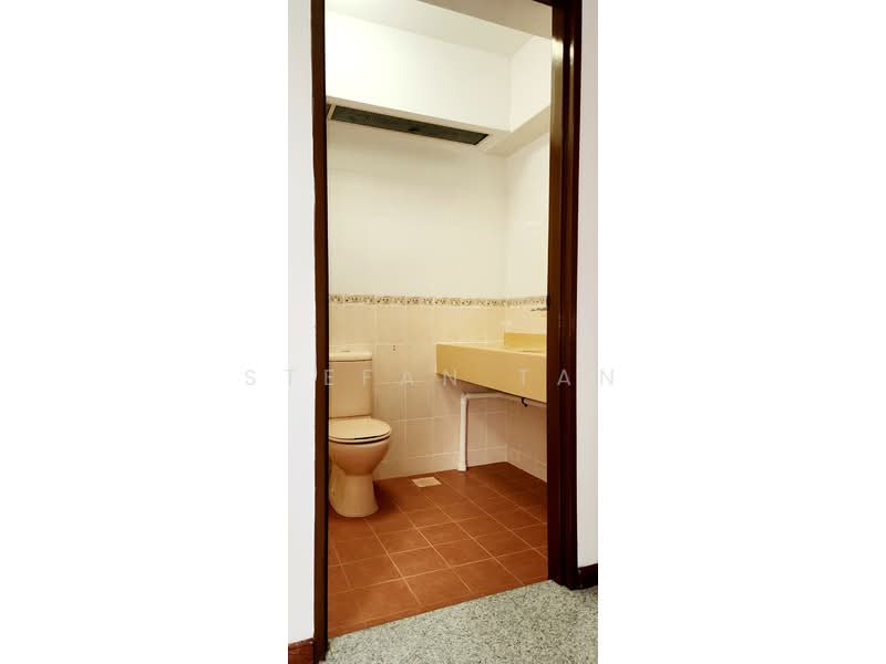 207B Compassvale Lane, 207B Compassvale Lane, Room Rental, 130 sqft, HDB Flat For Rent, by Stefan Tan, 500143044 - Bathroom - PropertyGuru.com.sg