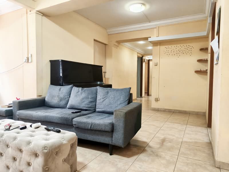 447 Choa Chu Kang Avenue 4, 447 Choa Chu Kang Avenue 4, 4 Bedrooms, 1,281 sqft, HDB Flat For Sale, by Lawrence Yeow, 500143052 - Living Room - PropertyGuru.com.sg