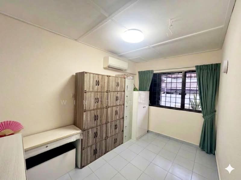 Upper Changi Road East, Upper Changi Road East, Bedok / Upper East Coast, 4 Bedrooms, 2,100 sqft, Semi-Detached House For Sale, by Winston Lim, 500143063 - Bedroom - PropertyGuru.com.sg