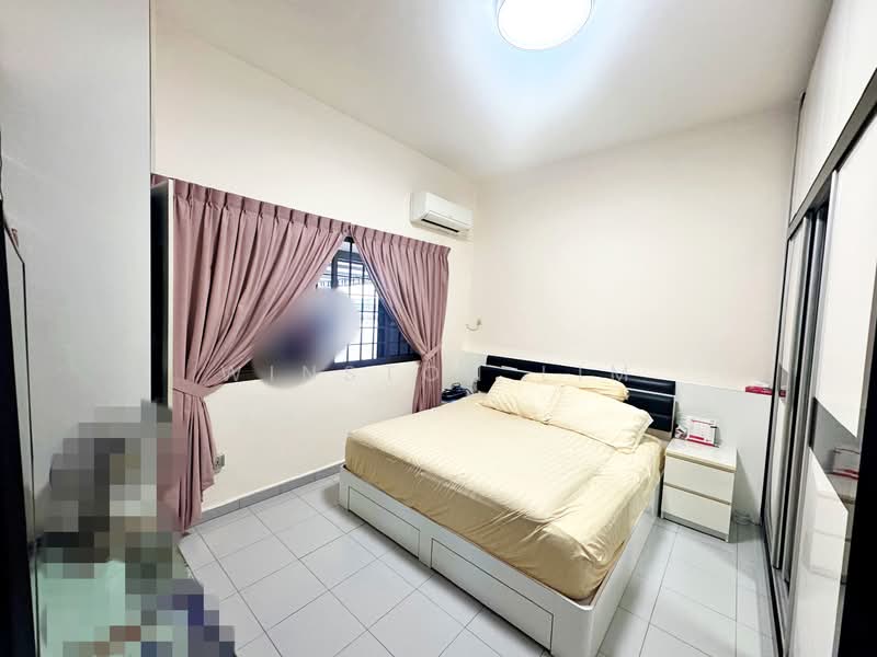 Upper Changi Road East, Upper Changi Road East, Bedok / Upper East Coast, 4 Bedrooms, 2,100 sqft, Semi-Detached House For Sale, by Winston Lim, 500143063 - Bedroom - PropertyGuru.com.sg