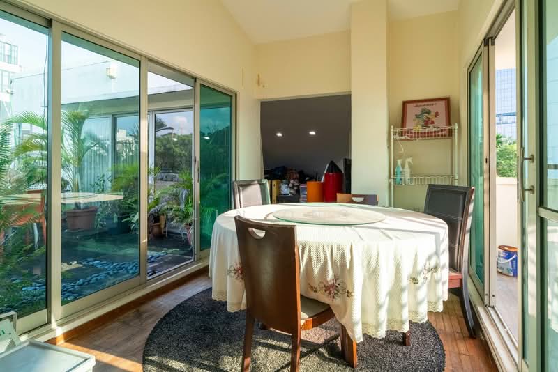 Reno 3.5 Storey Semi-D @ Jalan Mat Jambol, Jalan Mat Jambol, 9 Bedrooms, 5,000 sqft, Semi-Detached House For Sale, by Lin Ong, 500143067 - Dining Room - PropertyGuru.com.sg