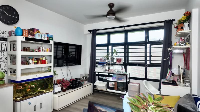 601B Tampines Avenue 9, 601B Tampines Avenue 9, 2 Bedrooms, 732 sqft, HDB Flat For Sale, by Jerez Amsyar, 500143076 - Living Room - PropertyGuru.com.sg
