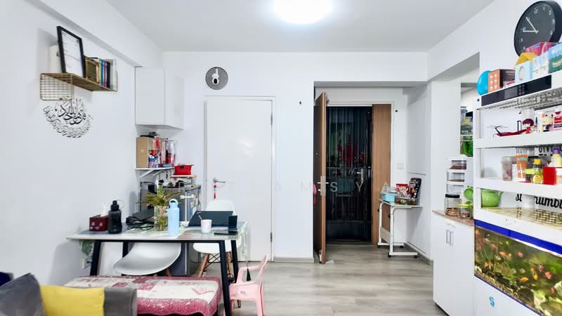 601B Tampines Avenue 9, 601B Tampines Avenue 9, 2 Bedrooms, 732 sqft, HDB Flat For Sale, by Jerez Amsyar, 500143076 - Living Room - PropertyGuru.com.sg