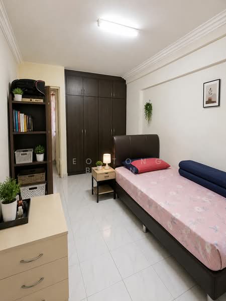 309 Bukit Batok Street 31, 309 Bukit Batok Street 31, 2 Bedrooms, 700 sqft, HDB Flat For Sale, by Yeo Tong Boon, 500143079 - Bedroom - PropertyGuru.com.sg