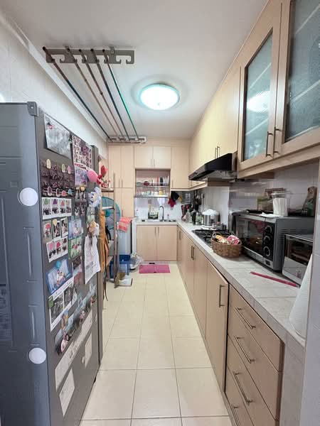 182 Jelebu Road, 182 Jelebu Road, 3 Bedrooms, 969 sqft, HDB Flat For Sale, by Wendy Tan, 500143080 - Kitchen - PropertyGuru.com.sg