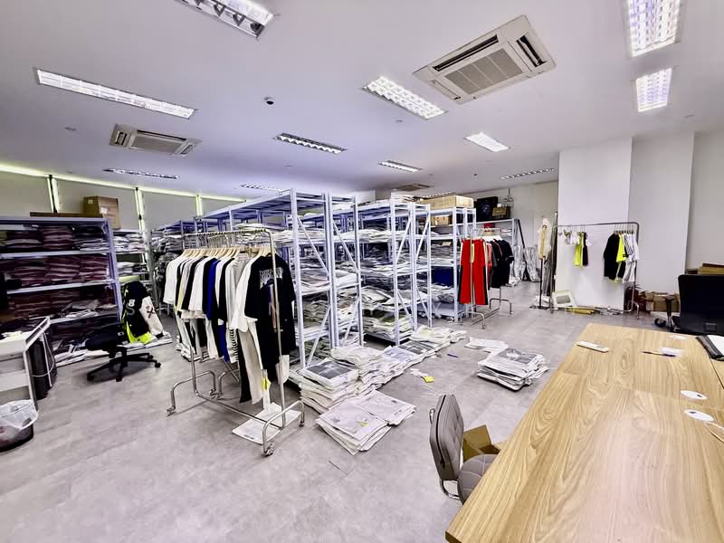 Oxley BizHub, 61 Ubi Road 1, 2,239 sqft, Light Industrial (B1) For Rent, by Shawn Thayalan, 500143087 - CommercialGuru.com.sg